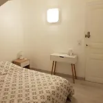 Lourdes Guest House ホームステイ ルルド