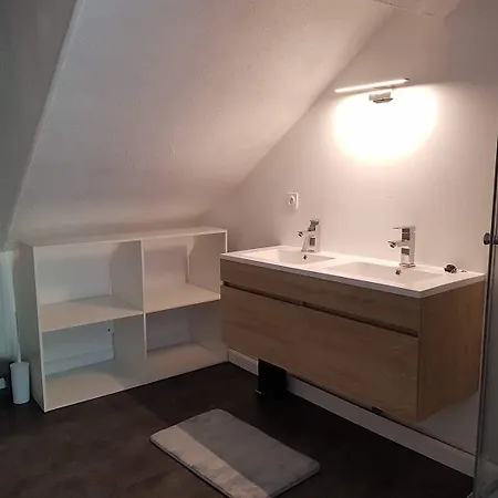 Lourdes Guest House Homestay Lourdes