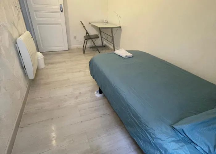 Lourdes Guest House Проживание в семье Лурд